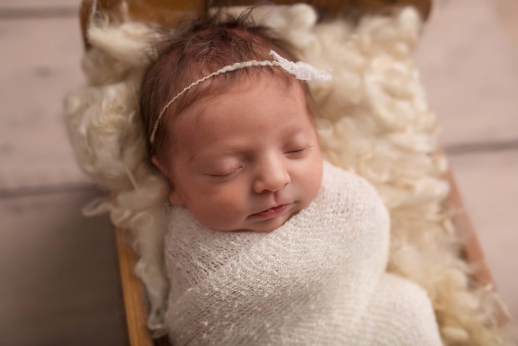 Natalie D'Aoust Photography -  Sherwood park newborn photographer - tomkow newborn03.jpg